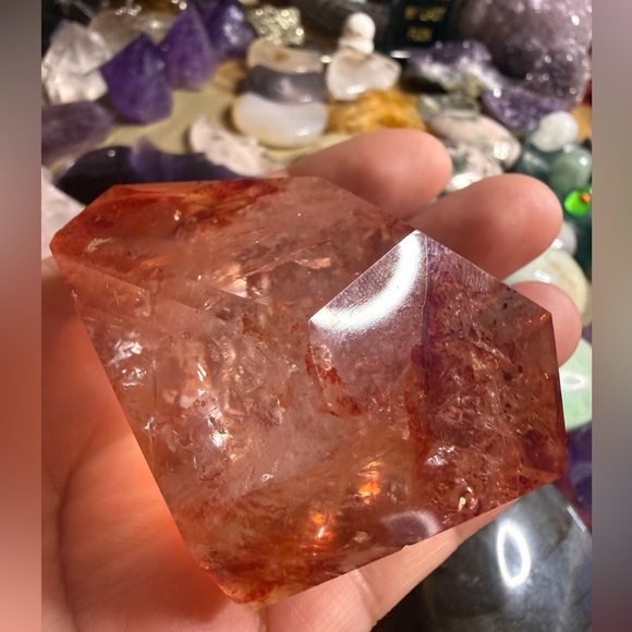 Huge Fire Quartz Free Form - Picture 4 of 5